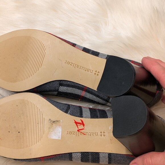 Plaid Block Heel Women's Shoe - Picture 4 of 4